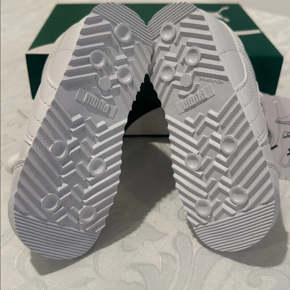 Kids Puma ‘Roma’ Sneakers. Size 7